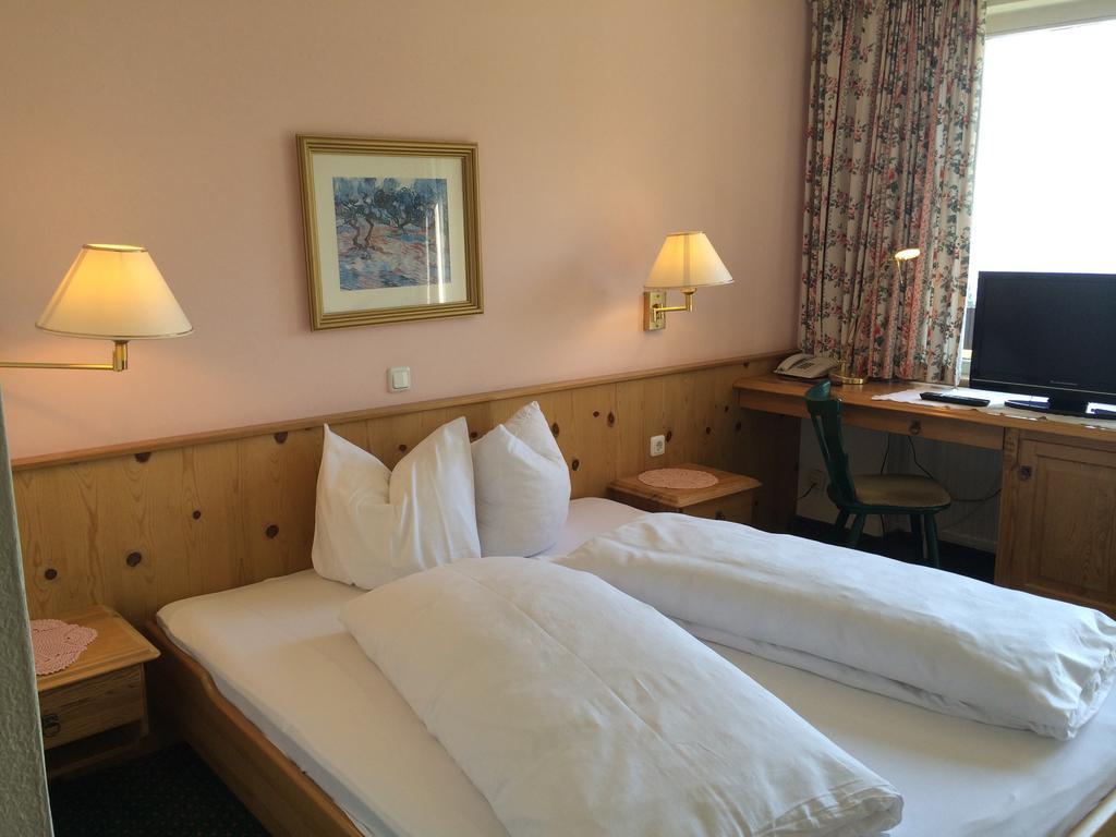 Hotel Daneu Nueziders ห้อง รูปภาพ