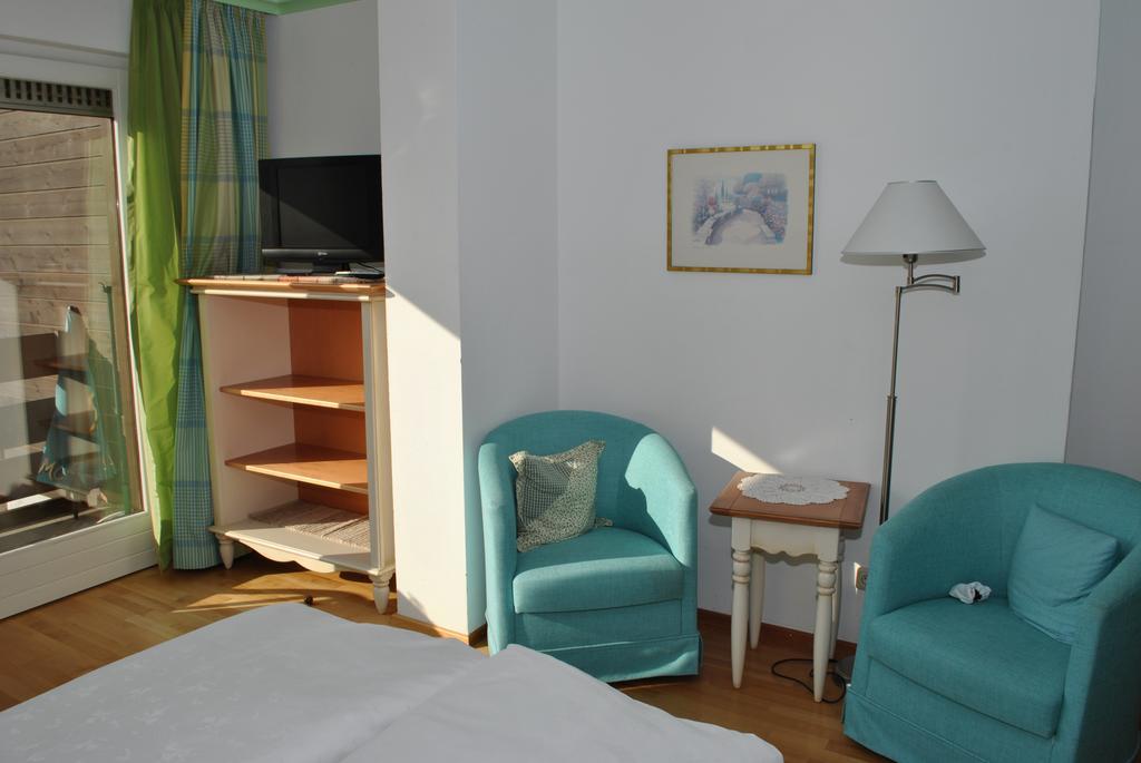 Hotel Daneu Nueziders ภายนอก รูปภาพ